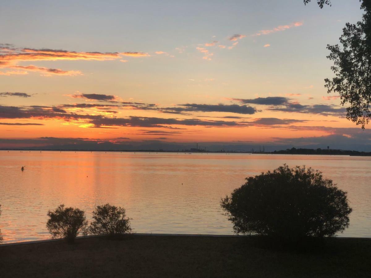 Appartamento Alla Riviera Lido di Venezia Bagian luar foto